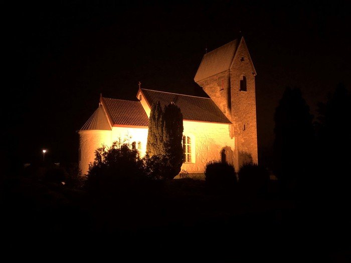 Lys på Sct. Knuds kirke
